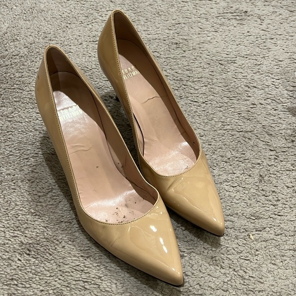 Stuart Weitzman Shoes - Stuart Weitzman beige patent leather heels US8